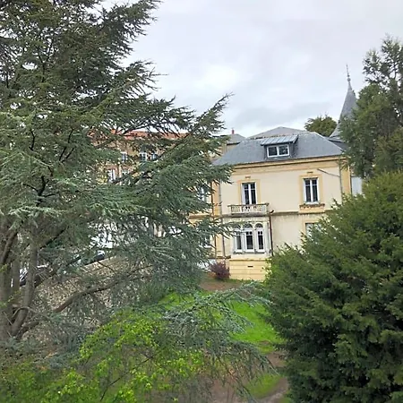Les Marronniers לינה וארוחת בוקר Saint-Didier-en-Velay
