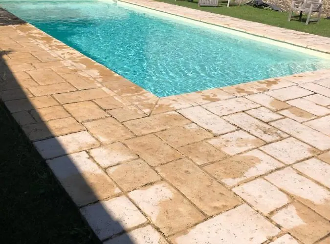 Alojamento de Acomodação e Pequeno-almoço Les Marronniers